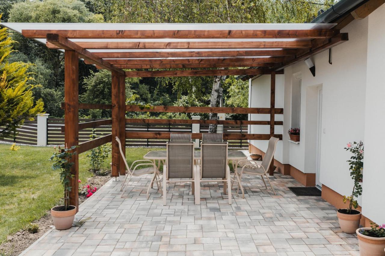 Dreko Panzio & Borbisztro Bed & Breakfast Gyorujbarat Exterior photo